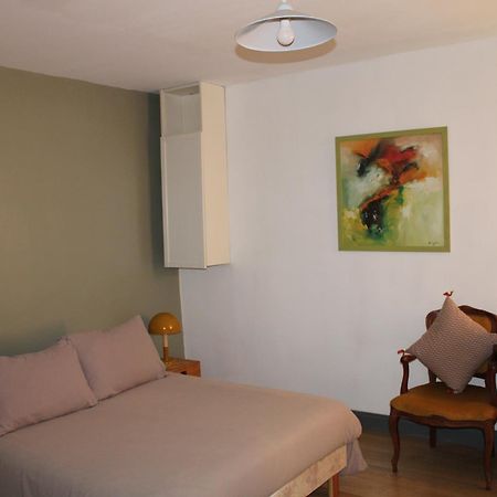 Agreable Appartement P2 Centre Ville Au Calme. Nîmes Exterior foto